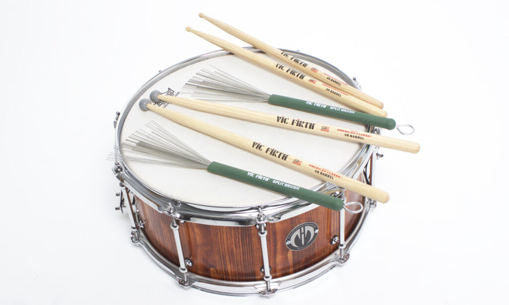 Da sind sie gut aufgehoben: alle Vic Firth Neuheiten auf der Snare
